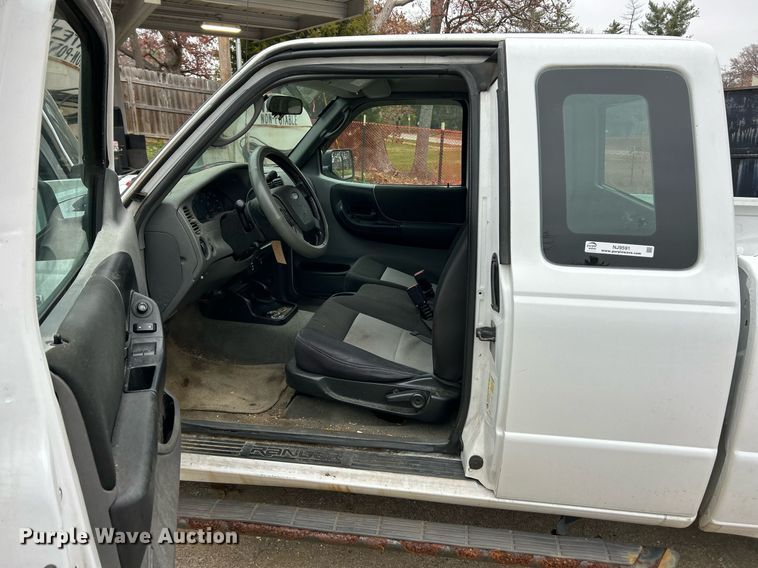 image for item NJ9591 2011 Ford Ranger XLT SuperCab pickup truck