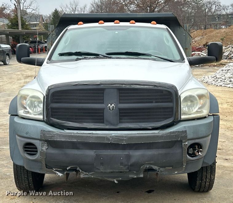 image for item NJ9592 2009 Dodge Ram 5500 Heavy Duty dump truck