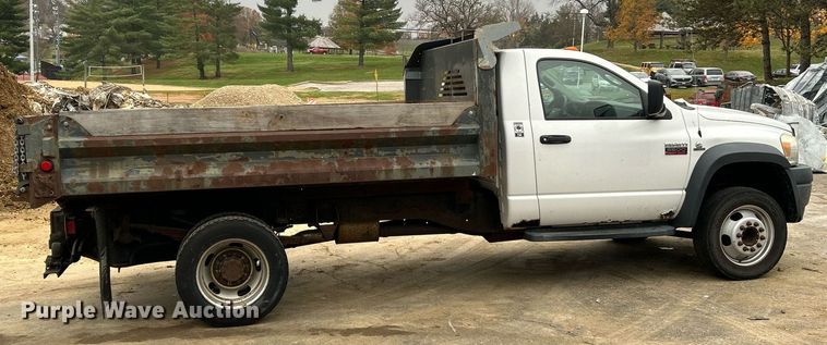 image for item NJ9592 2009 Dodge Ram 5500 Heavy Duty dump truck