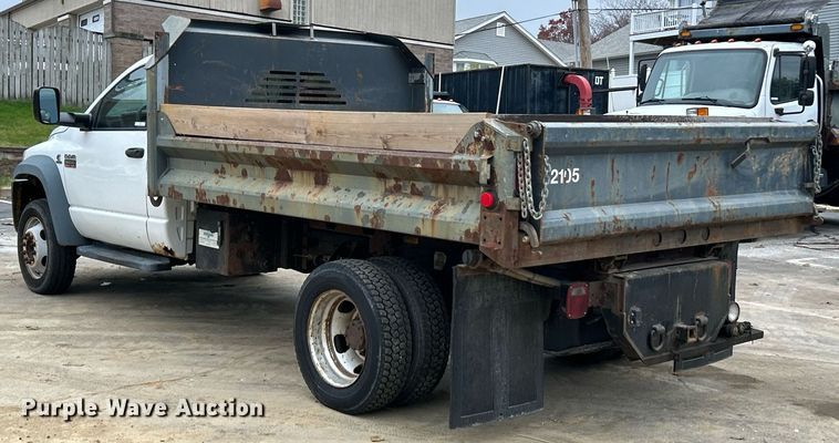 image for item NJ9592 2009 Dodge Ram 5500 Heavy Duty dump truck