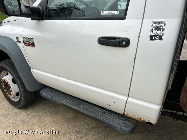 image for item NJ9592 2009 Dodge Ram 5500 Heavy Duty dump truck