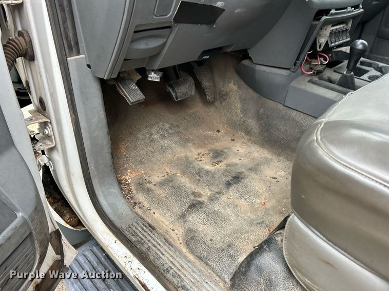 image for item NJ9592 2009 Dodge Ram 5500 Heavy Duty dump truck