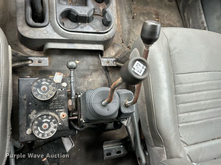 image for item NJ9592 2009 Dodge Ram 5500 Heavy Duty dump truck