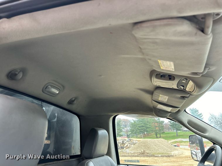 image for item NJ9592 2009 Dodge Ram 5500 Heavy Duty dump truck