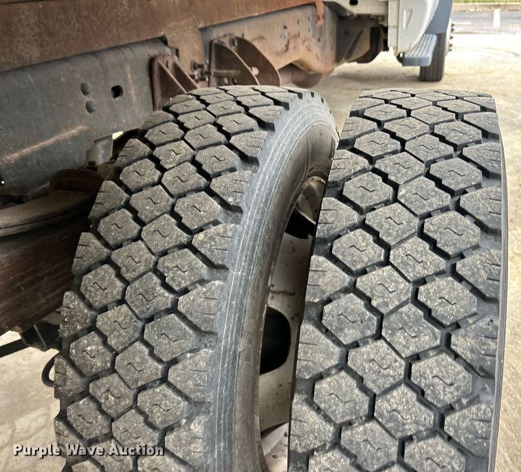 image for item NJ9592 2009 Dodge Ram 5500 Heavy Duty dump truck