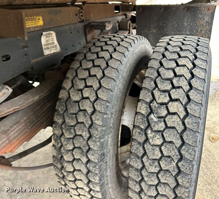 image for item NJ9592 2009 Dodge Ram 5500 Heavy Duty dump truck