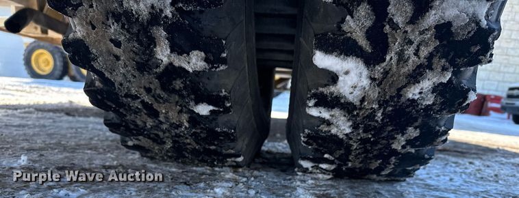 image for item NN9575 1981 Ford F600 bucket truck