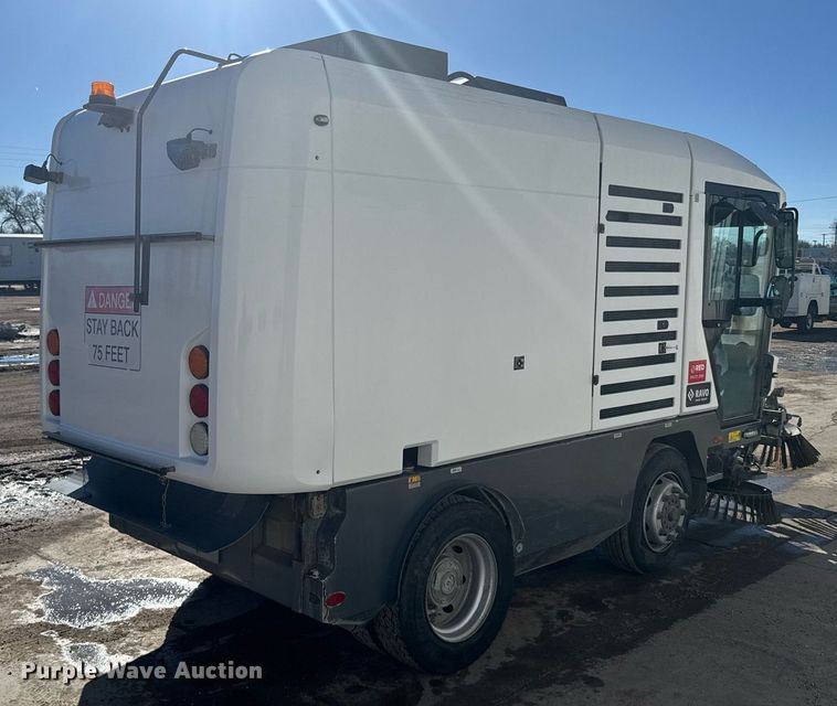 image for item NN9593 2017 Ravo 5-Series 540 street sweeper