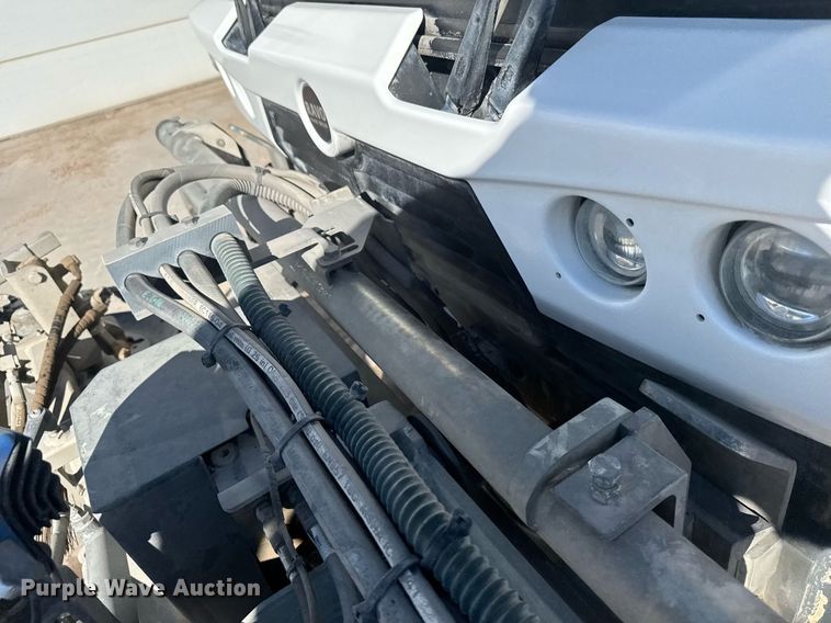 image for item NN9593 2017 Ravo 5-Series 540 street sweeper