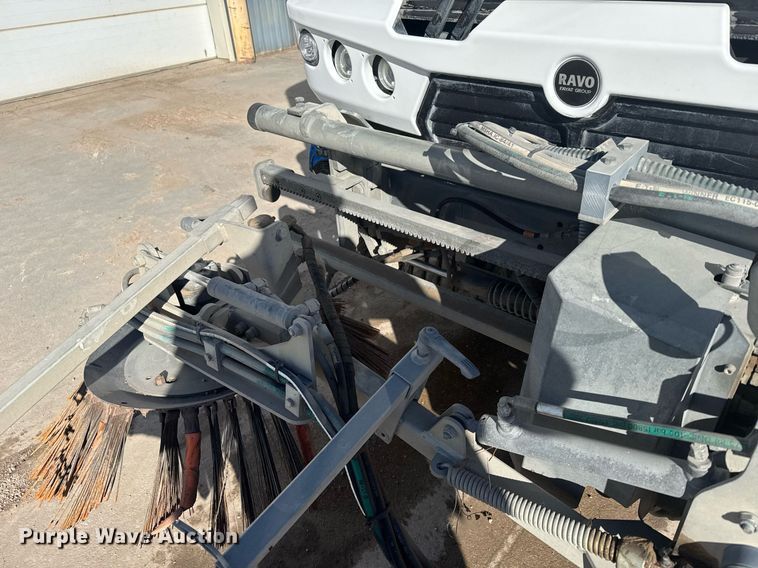 image for item NN9593 2017 Ravo 5-Series 540 street sweeper