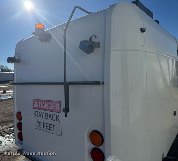 image for item NN9593 2017 Ravo 5-Series 540 street sweeper