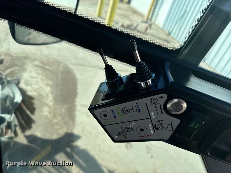 image for item NN9593 2017 Ravo 5-Series 540 street sweeper