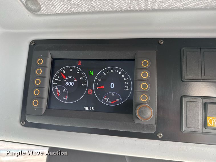 image for item NN9593 2017 Ravo 5-Series 540 street sweeper