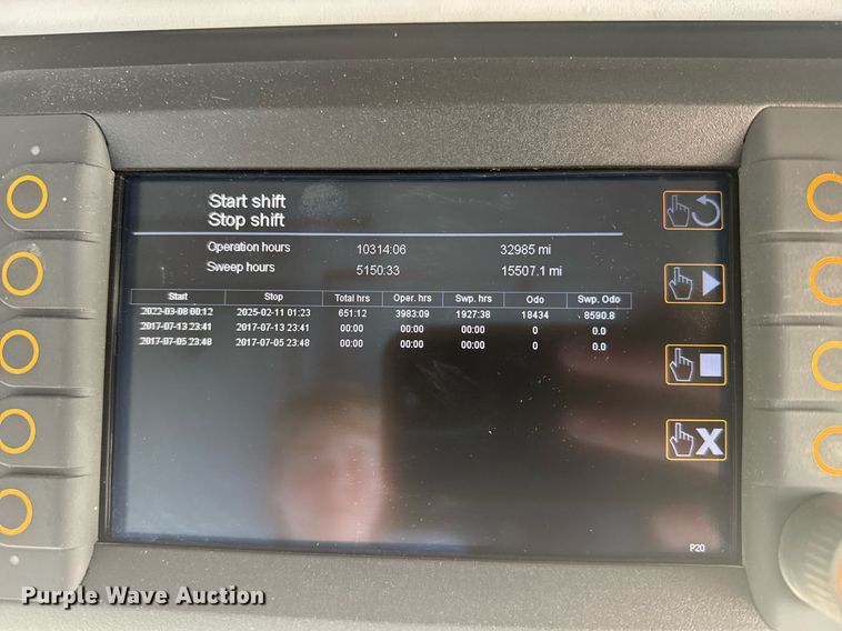 image for item NN9593 2017 Ravo 5-Series 540 street sweeper