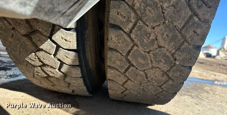 image for item NN9593 2017 Ravo 5-Series 540 street sweeper