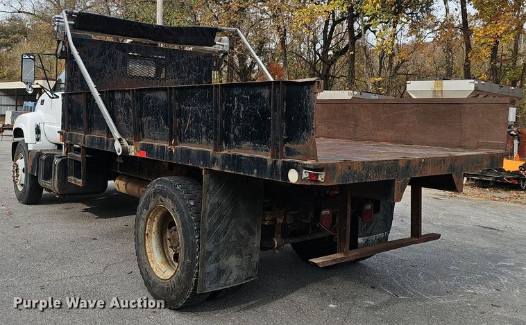 image for item OJ9012 2002 Chevrolet  C7500 dump flatbed truck