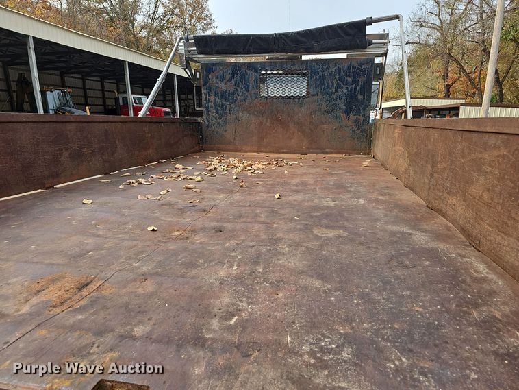 image for item OJ9012 2002 Chevrolet  C7500 dump flatbed truck