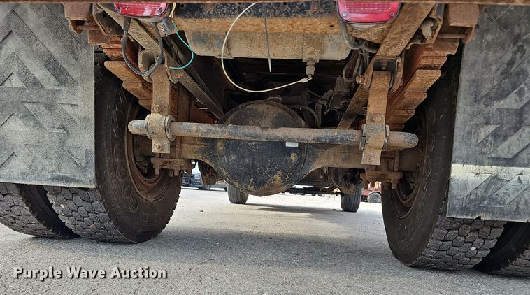 image for item OJ9012 2002 Chevrolet  C7500 dump flatbed truck