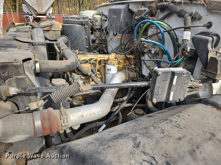 image for item OJ9012 2002 Chevrolet  C7500 dump flatbed truck