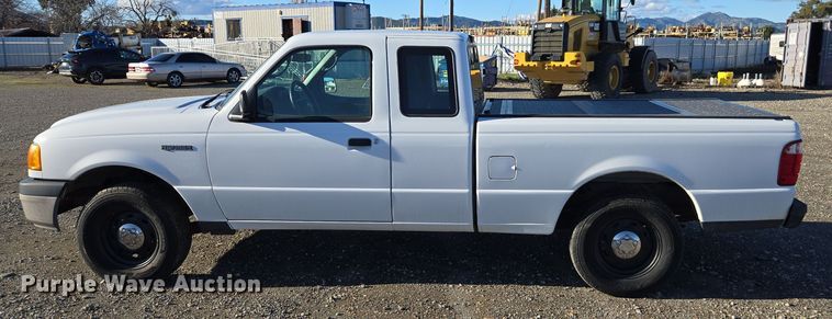 image for item YA0316 2004 Ford Ranger SuperCab pickup truck