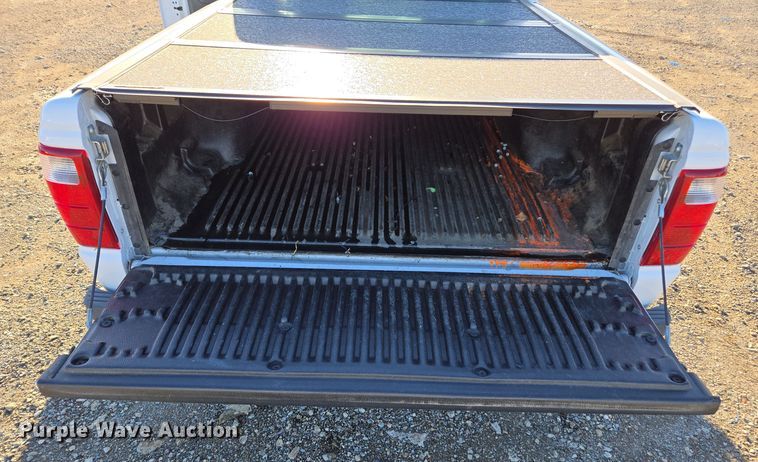 image for item YA0316 2004 Ford Ranger SuperCab pickup truck