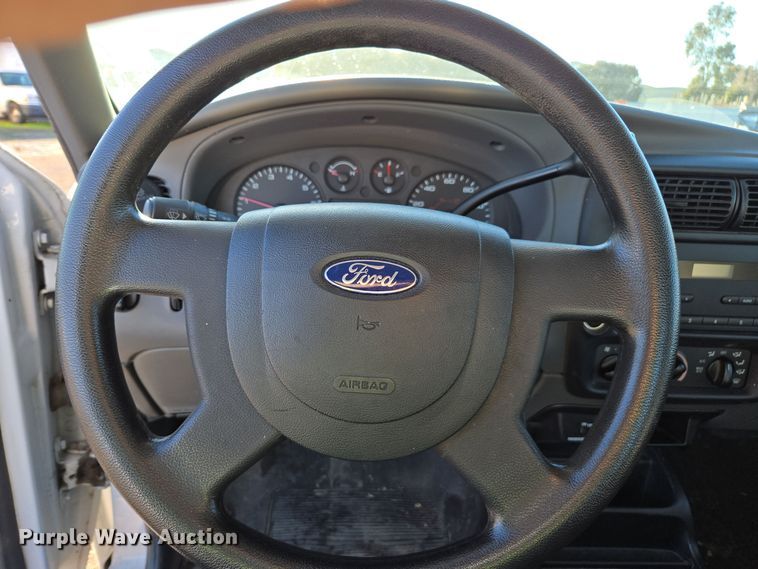 image for item YA0316 2004 Ford Ranger SuperCab pickup truck