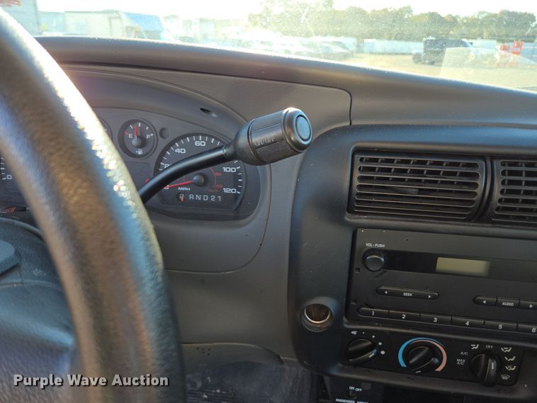 image for item YA0316 2004 Ford Ranger SuperCab pickup truck