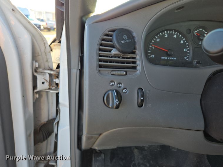 image for item YA0316 2004 Ford Ranger SuperCab pickup truck