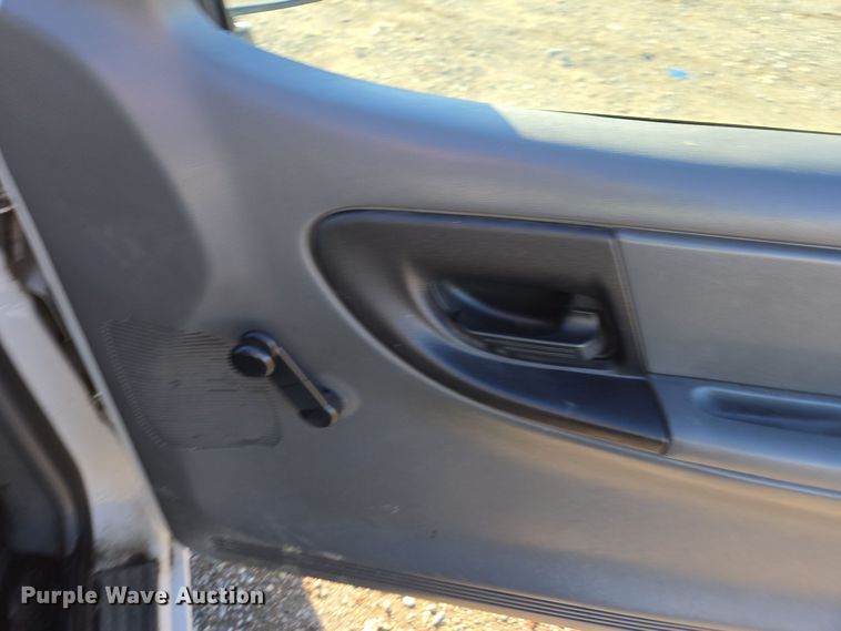 image for item YA0316 2004 Ford Ranger SuperCab pickup truck