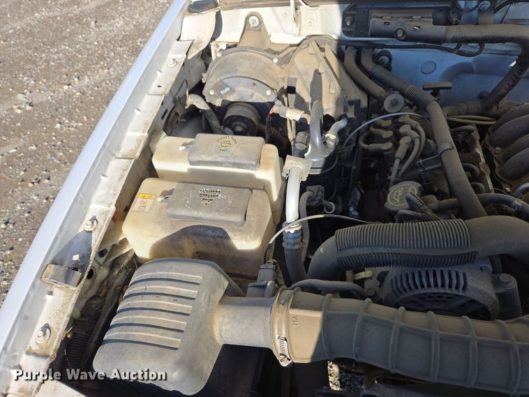 image for item YA0316 2004 Ford Ranger SuperCab pickup truck