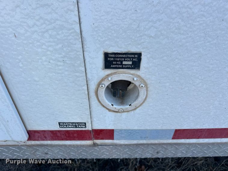 image for item DG4465 2003 Bison Alumasport horse trailer