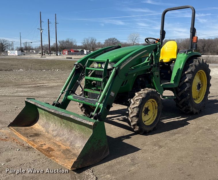 image for item DM5581 2004 John Deere 4720 MFWD tractor