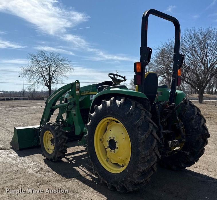 image for item DM5581 2004 John Deere 4720 MFWD tractor