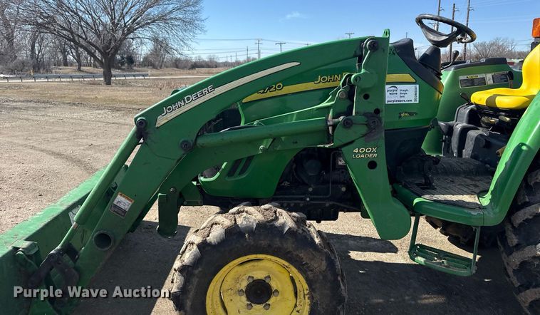 image for item DM5581 2004 John Deere 4720 MFWD tractor