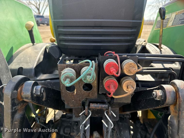 image for item DM5581 2004 John Deere 4720 MFWD tractor