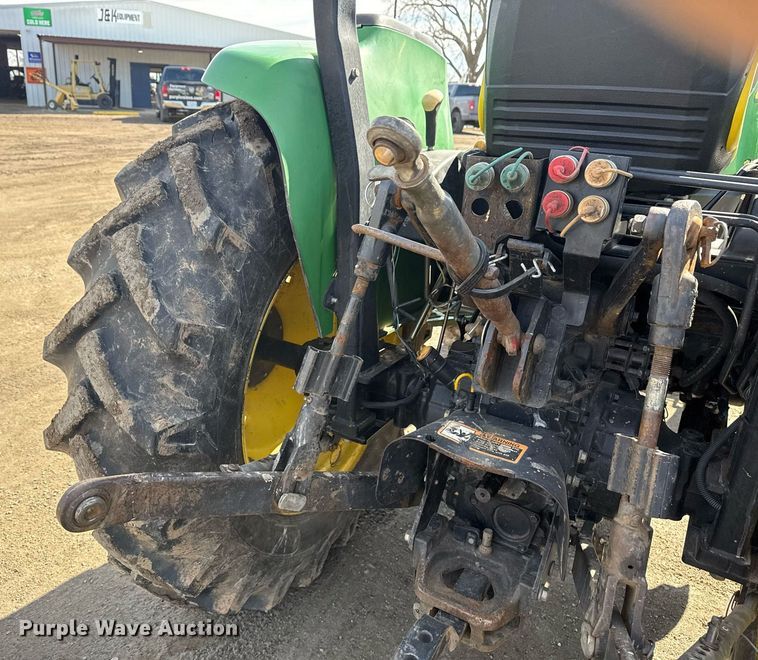 image for item DM5581 2004 John Deere 4720 MFWD tractor