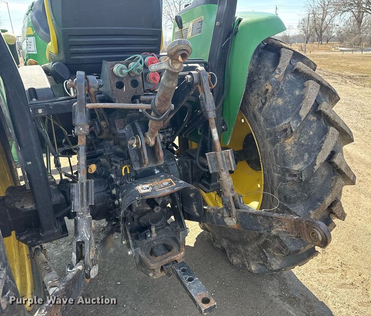 image for item DM5581 2004 John Deere 4720 MFWD tractor