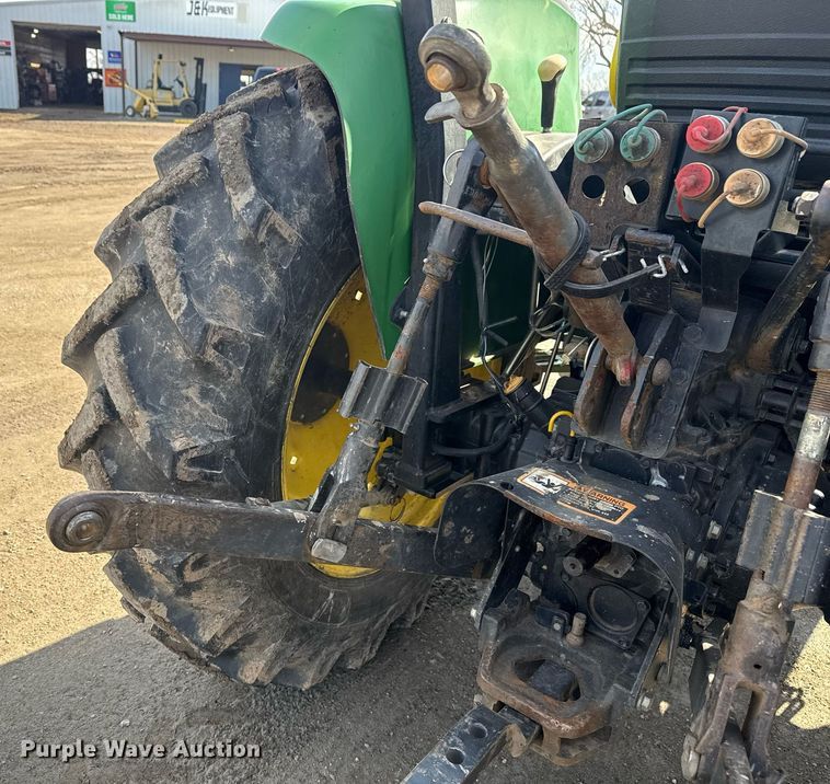 image for item DM5581 2004 John Deere 4720 MFWD tractor