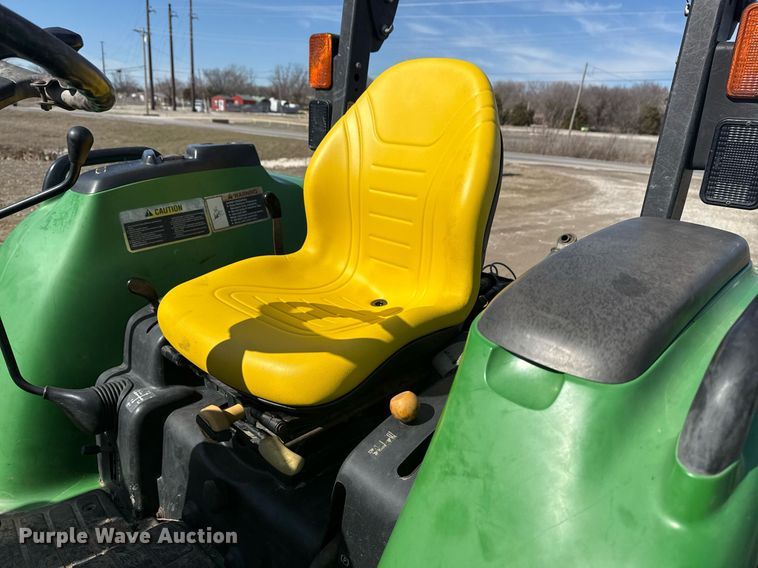 image for item DM5581 2004 John Deere 4720 MFWD tractor