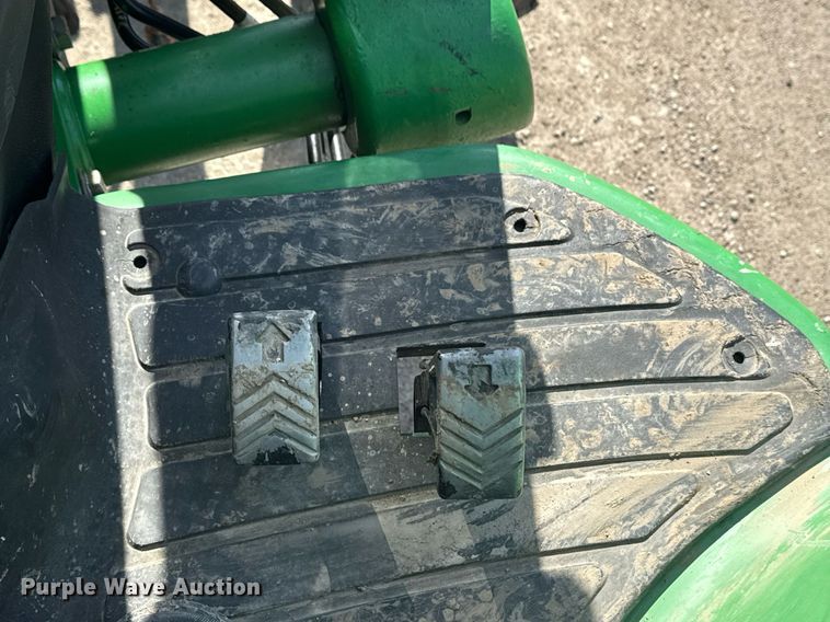 image for item DM5581 2004 John Deere 4720 MFWD tractor