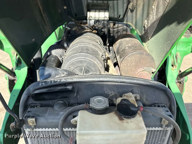 image for item DM5581 2004 John Deere 4720 MFWD tractor