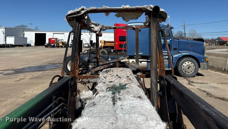 image for item DM5582 2008 John Deere 5093 tractor