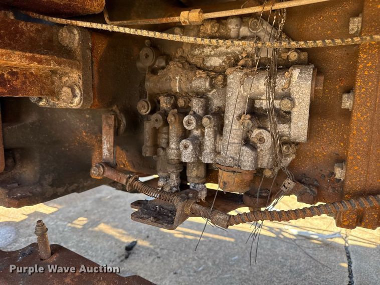 image for item DM5582 2008 John Deere 5093 tractor