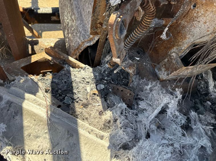 image for item DM5582 2008 John Deere 5093 tractor