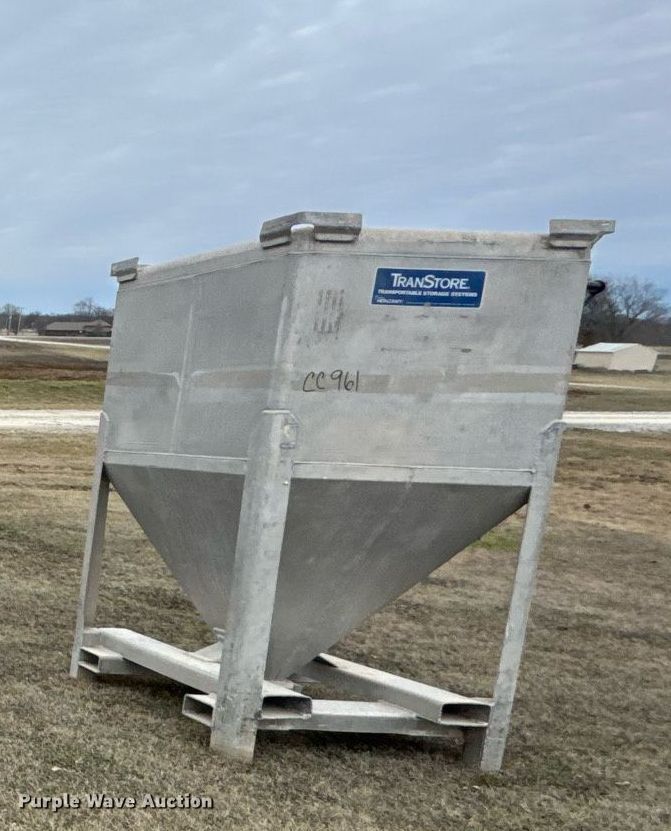 image for item DO0383 (3) TranStore storage tanks