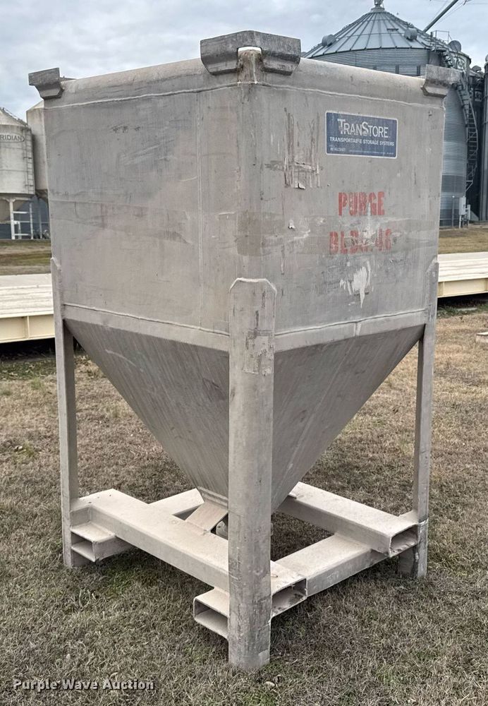 image for item DO0383 (3) TranStore storage tanks