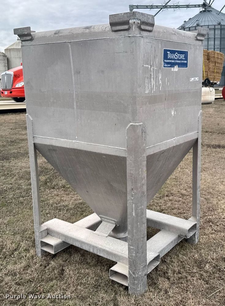 image for item DO0383 (3) TranStore storage tanks