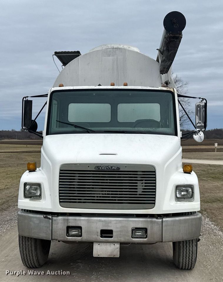 image for item DO0384 1996 Freightliner FL70 feed mixer truck
