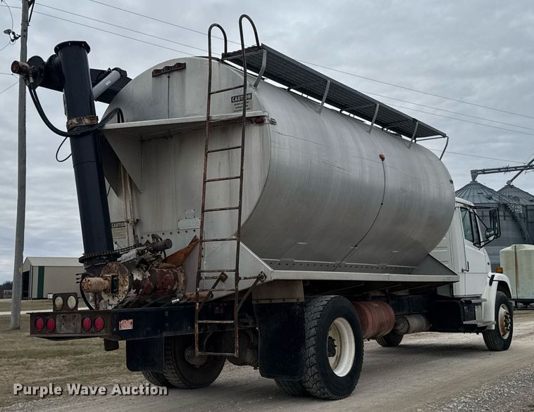 image for item DO0384 1996 Freightliner FL70 feed mixer truck