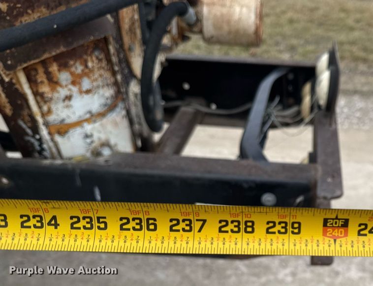 image for item DO0384 1996 Freightliner FL70 feed mixer truck